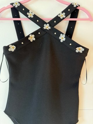 Top flores Zara negro