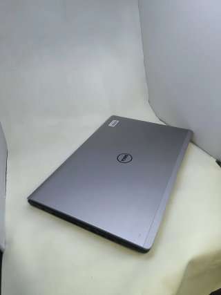 Portátil Dell Inspiron 5748 Negro