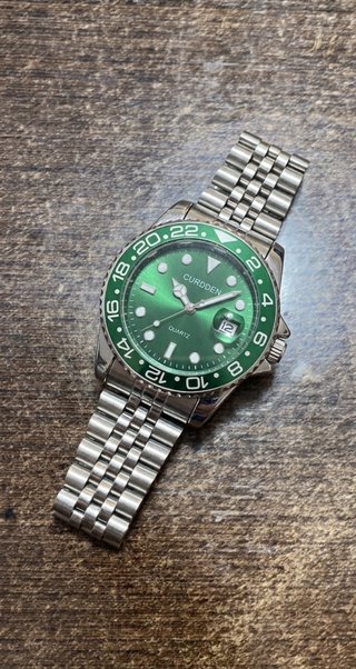 Reloj Curden Verde y Plateado Nuevo