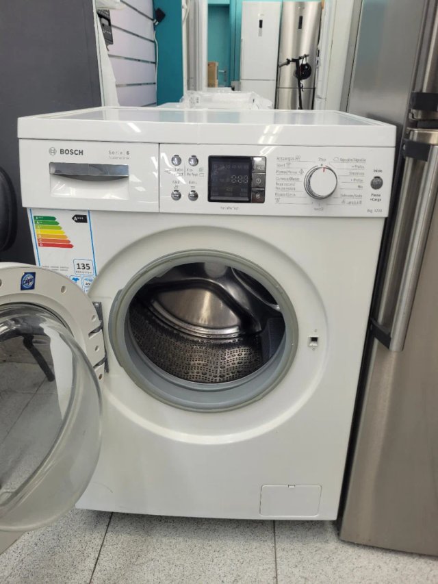 Combo Nevera Siemens y Lavadora Bosch