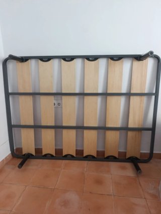 Somier 135x190 4 patas. Solo para recoger.