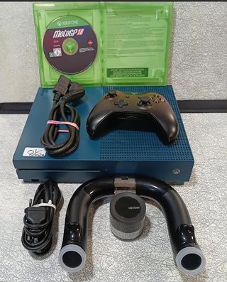 Consola Xbox One + Accesorios