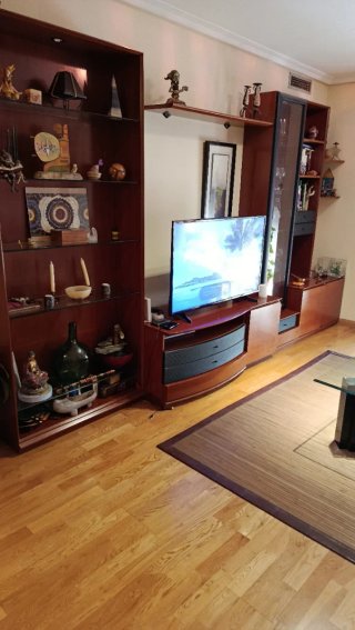 Mueble modular de madera maciza de Palisandro.