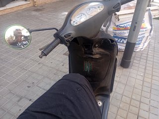 Moto Scooter Negra Automática