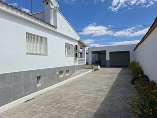 VENTA CHALET INDEPENDIENTE EN RIBARROJA