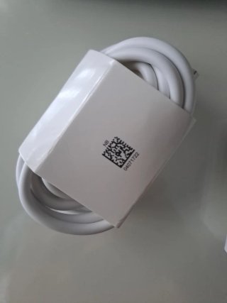 Cargador 66W y Cable USB
