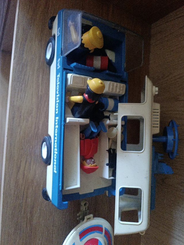Playmobil TV International Camión y Moto Acuática