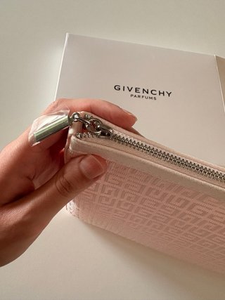 Trousse Givenchy Nude