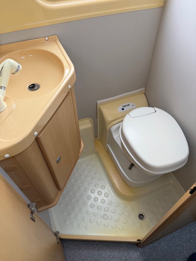 Autocaravana C. Jumper 2.2HDI 100Cv 4Plazas L2-H2