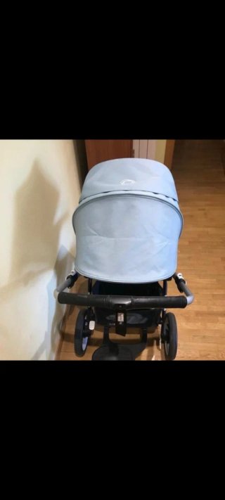 Bugaboo Fox  con Capota Azul Vapor.