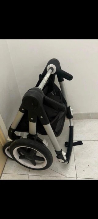 Bugaboo Fox  con Capota Azul Vapor.
