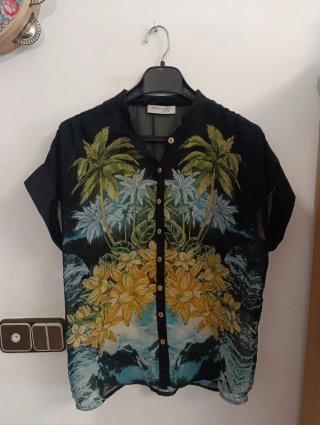 Blusa SUITEBLANCO negra cuello mao Talla S