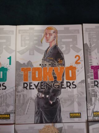 TOKYO REVENGERS manga 1-7 + shikishis