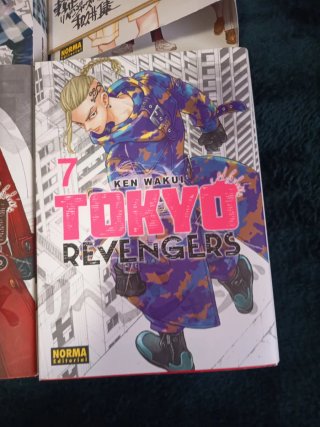 TOKYO REVENGERS manga 1-7 + shikishis