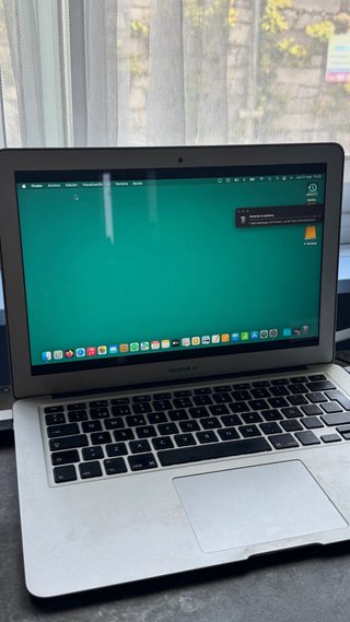 MacBook Air 13” 2017 i5 8GB – Estado impecable