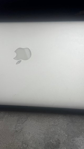 MacBook Air 13” 2017 i5 8GB – Estado impecable