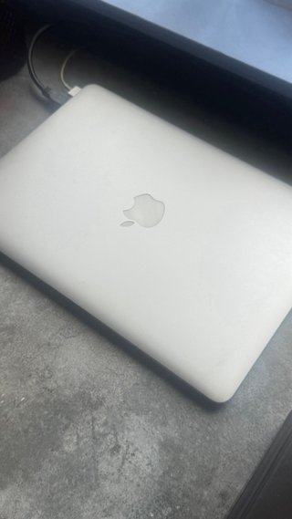 MacBook Air 13” 2017 i5 8GB – Estado impecable