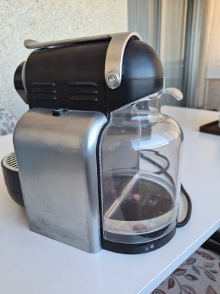 Cafetera Nespresso DeLonghi Cápsulas