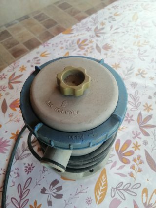 Depuradora piscina gris y azul