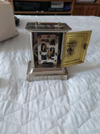 Reloj de mesa antiguo metal dorado y plateado