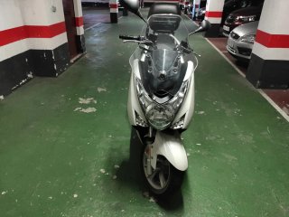 Yamaha Majesty 125 Blanca