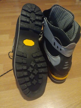 Botas de montaña La Sportiva cramponables 43