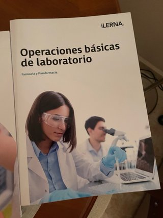 Libros Farmacia y Parafarmacia ILERNA 1º Año