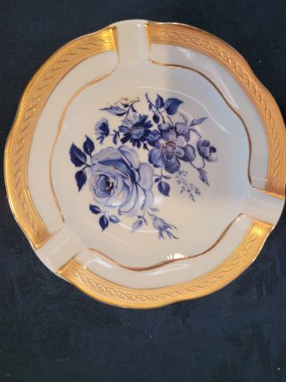 Coppia posacenere di Limoges  con rose blu e oro