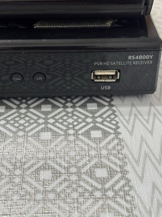 Engel RS4800Y Receptor Satélite HD