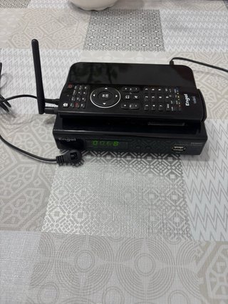 Engel RS4800Y Receptor Satélite HD