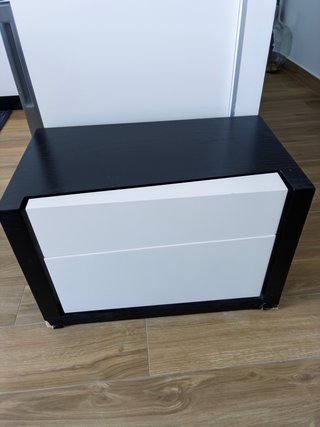 Mesa de noche moderna 2 cajones
