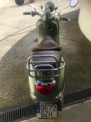 Vespa 125 LXV IE Scooter Automática