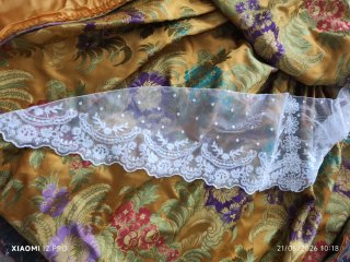 Manteletas Falleras  de tul blancas