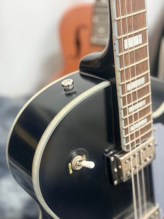 Guitarra Epiphone Swingster Negra