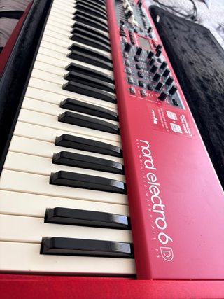 Nord Electro 6D Teclado
