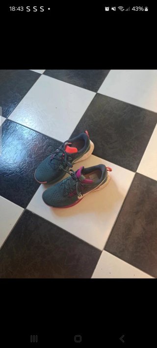 Tenis deportivos mujer
