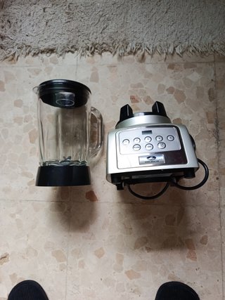 Batidora de vaso Lacor.