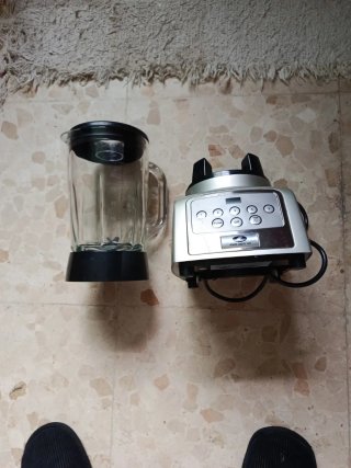 Batidora de vaso Lacor.