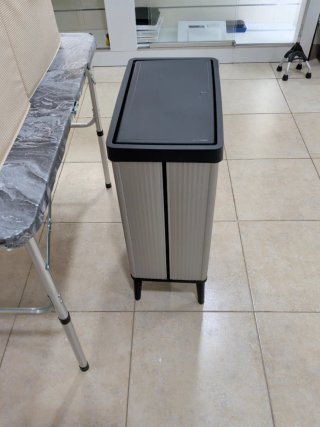 Cubo Basura Alto 54L Plata