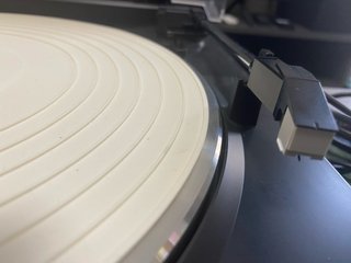 Plato giradischi Marantz TT5005