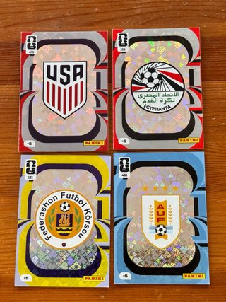 Cartas sueltas Escudos Fifa  world 2026 Adrenalyn
