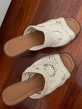 Sandalias de cuña crochet