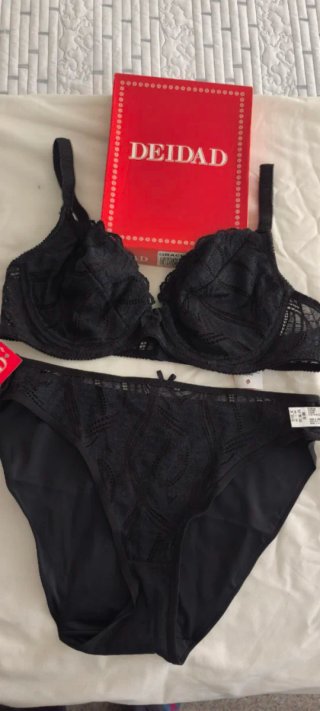 Conjunto lencería Deidad 95B.Sujetador y braguita