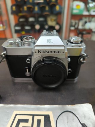Nikon Nikkormat EL Cámara SLR 1972