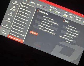 MSI Claw A1M 1TB Ultra 7 155H