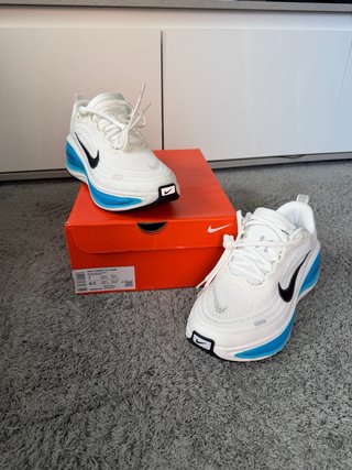 Nike Vomero Plus Talla 37.5 Nuevas Running
