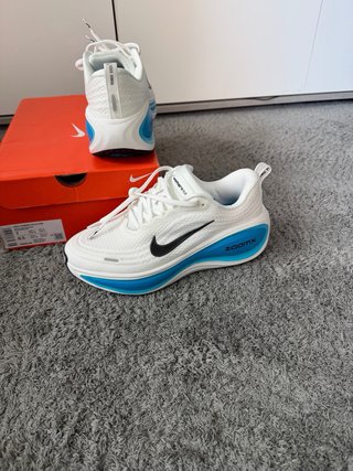 Nike Vomero Plus Talla 37.5 Nuevas Running