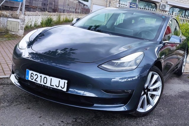 Tesla Model 3 GRAN AUTONOMIA - PRECIO NEGOCIABLE