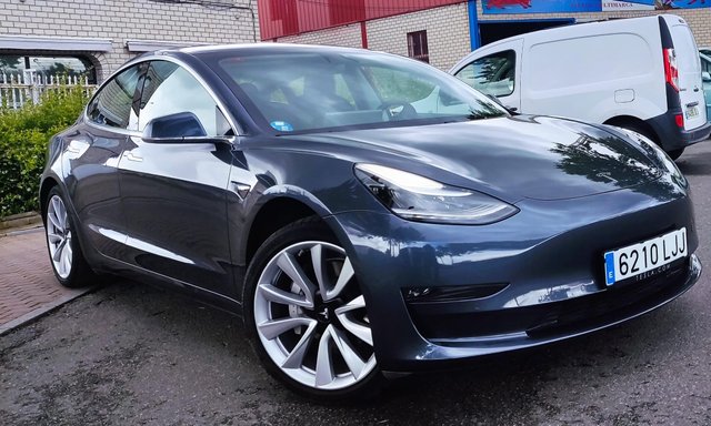 Tesla Model 3 GRAN AUTONOMIA - PRECIO NEGOCIABLE