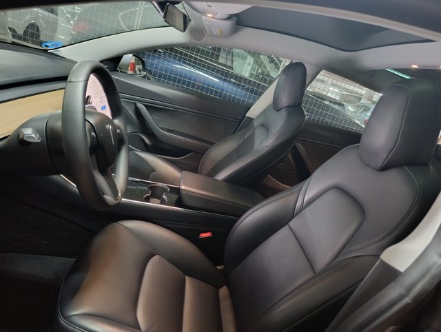 Tesla Model 3 GRAN AUTONOMIA - PRECIO NEGOCIABLE